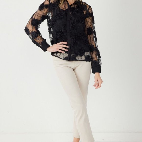 Chandler Floral Lace Button Up - Picture 7 of 9
